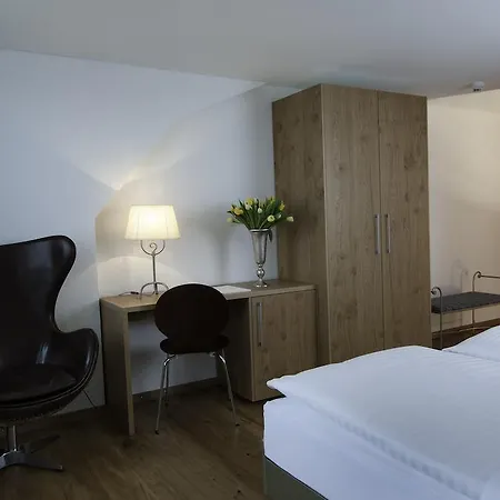 Hotel Restaurant Schloessli 3*