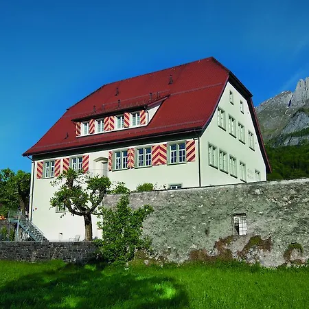 Hotel Restaurant Schlossli 3*